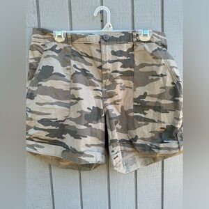 Social Standard Camouflage Shorts